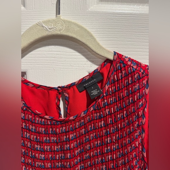 Halogen Sleeveless Red Pleated Botanical Print Top Large - Picture 2 of 3